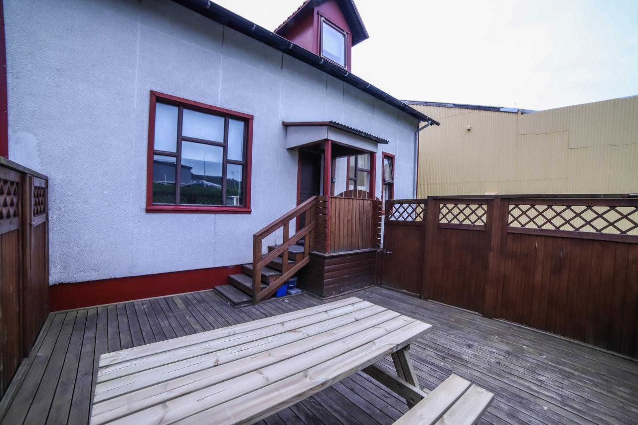 Lava Guesthouse Vestmannaeyjar Exterior photo